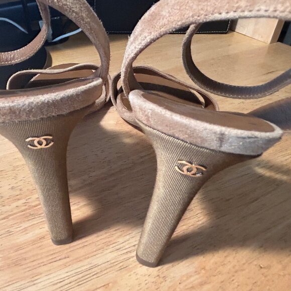 Authentic Womens Chanel Tan Suede Strappy Ankle Strap Heels 41 US/10 - Picture 14 of 14